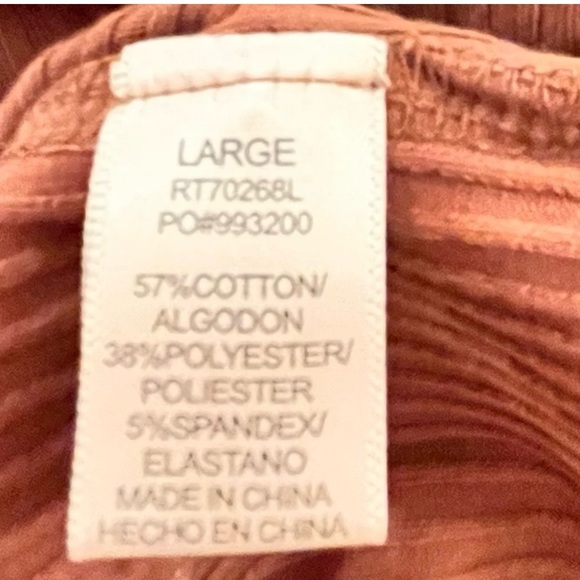 NWT- Set/2 Wishful Thinking Ribbed V-Neck T-Shirts Size: large - Picture 5 of 8